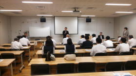 �K�C�h�h���C�o�[